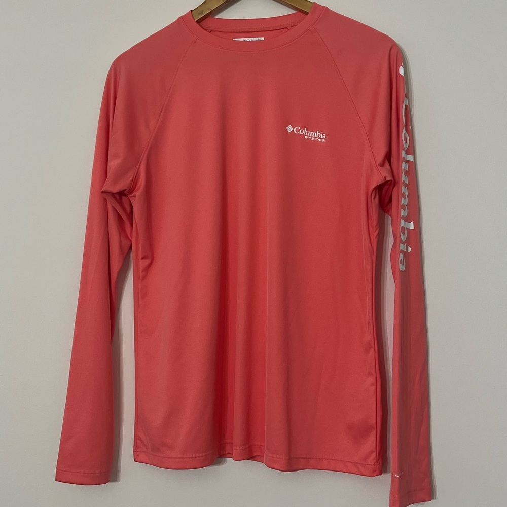 Columbia long-sleeve PFG shirt in Coral.